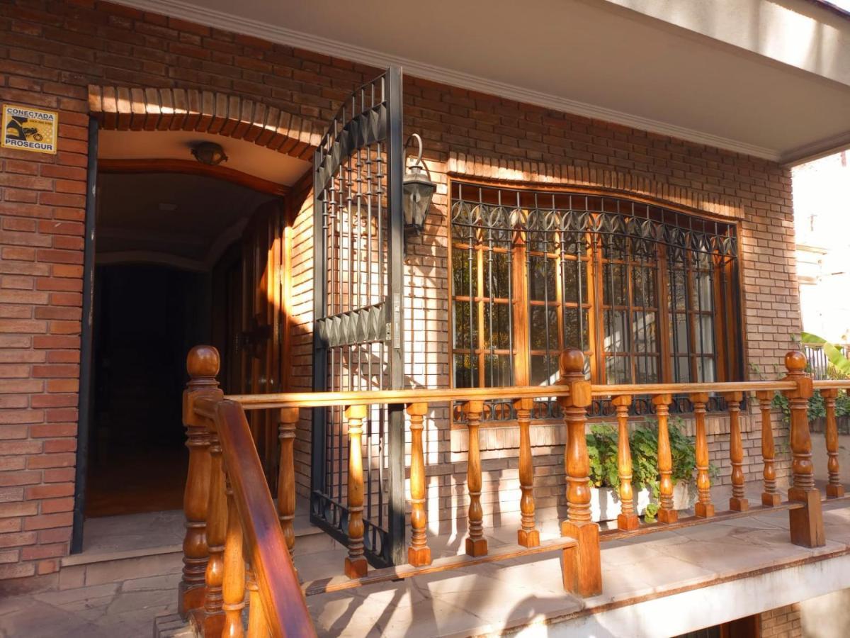 Casa Bravo Bed & Breakfast เมนโดซา ภายนอก รูปภาพ